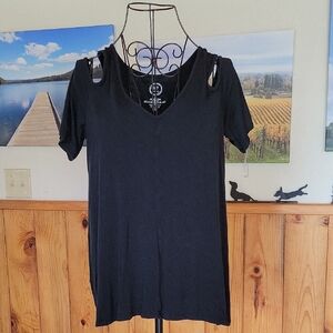 Maurices Stylish Black Cutout Sleeve Top